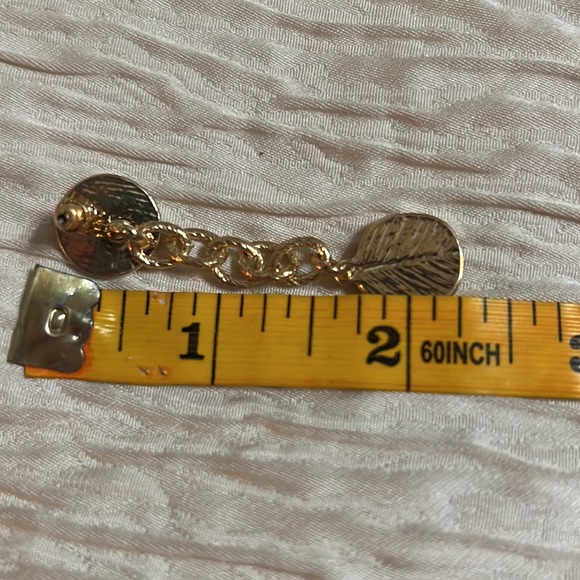 7. Gold Earrings - Picture 6 of 7